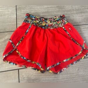 Lululemon Womens Tracker Shorts 4” Limited Edition Legos SeaWheeze Sz 2